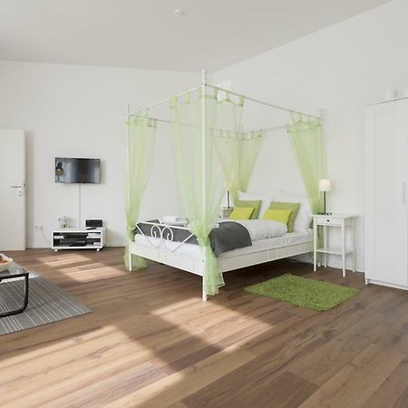Studio Apartment Niemetzstr 51 Berlino Esterno foto